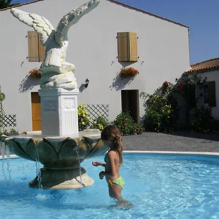 Les 2 Fontaines Dom wakacyjny Marans (Charente-Maritime)