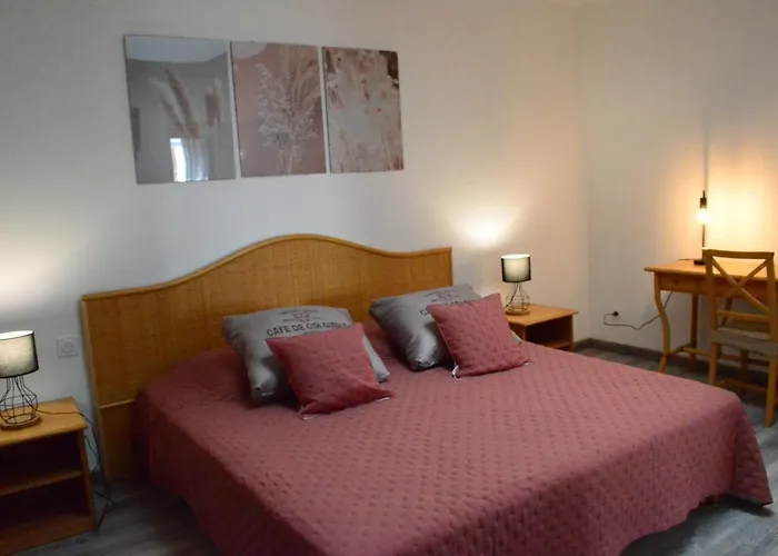 Les 2 Fontaines Holiday home *